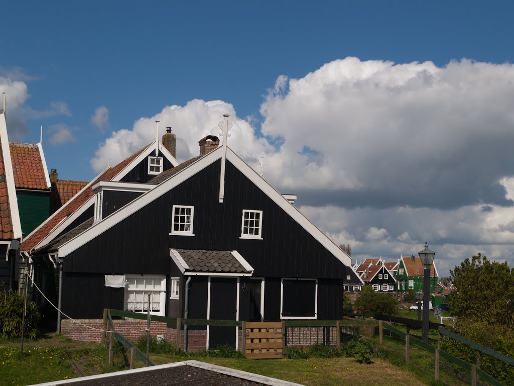 Rozewerf, Marken by holexpo