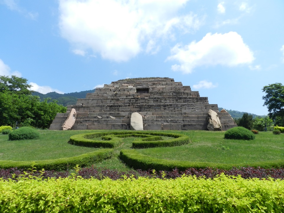 世界遺産　古代高句麗古墳群　将軍墳 by enkyo