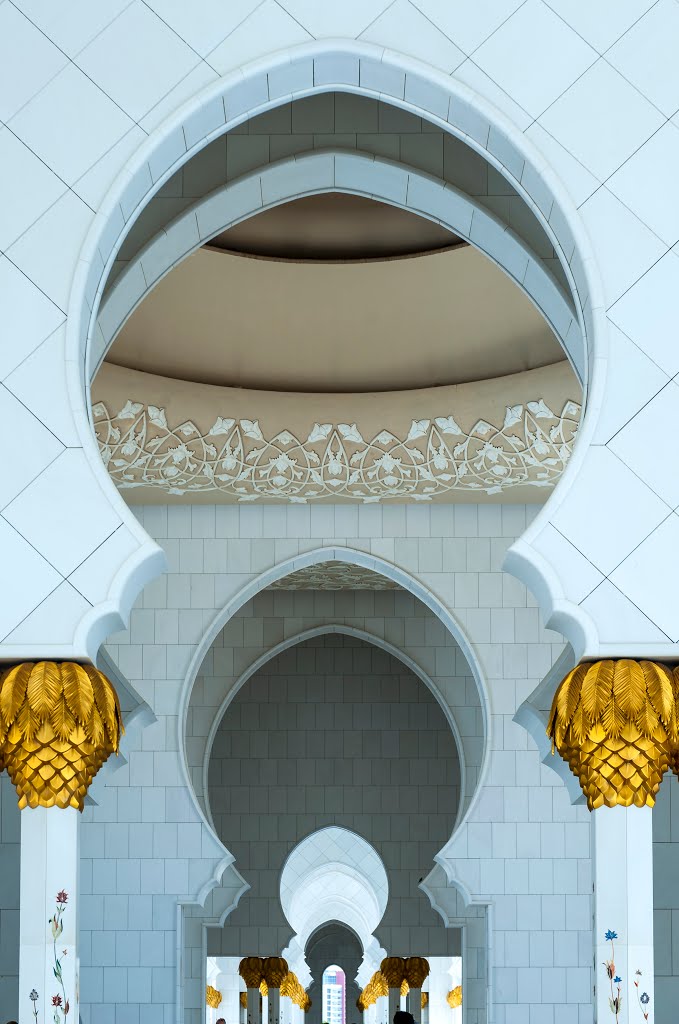 Abu Dhabi Sheikh Zayed Mosque by 黎昕