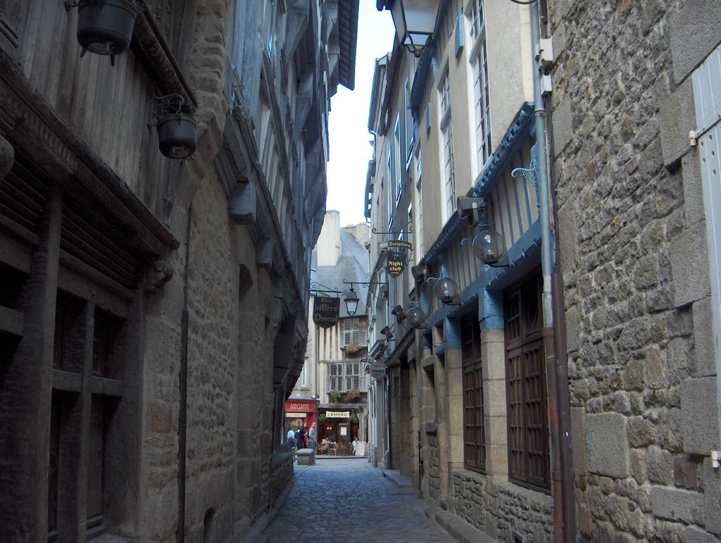 Rue vieux Dinan by turmel