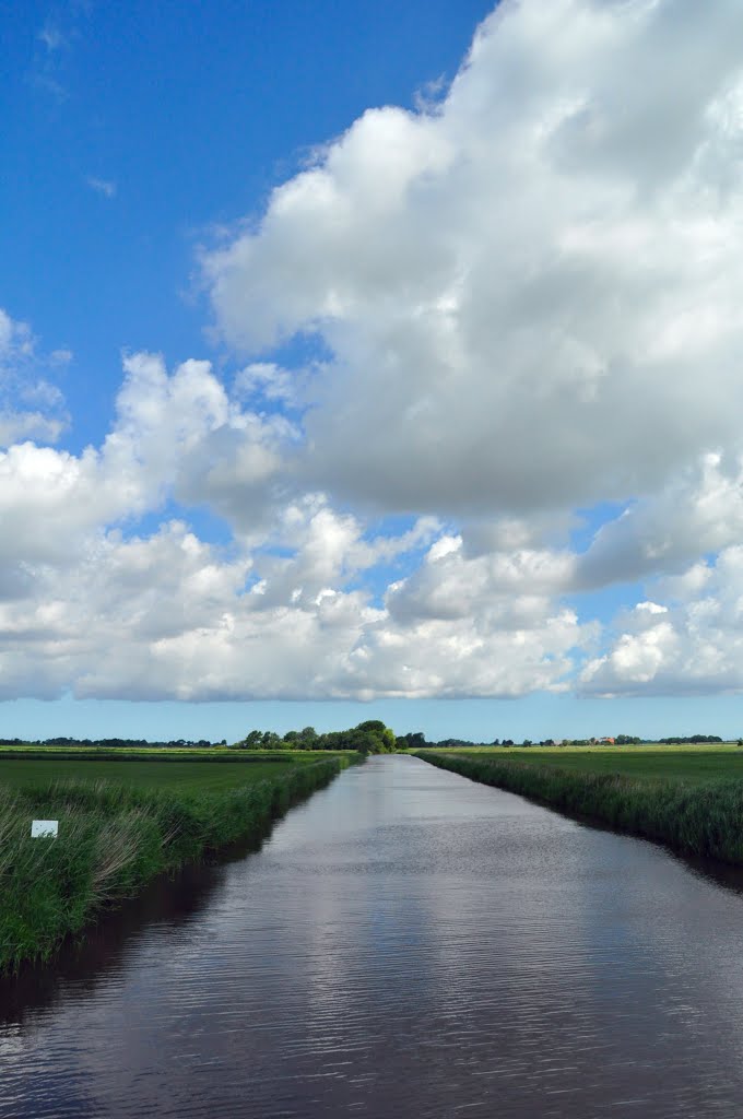 Wolkenberge by Settericher