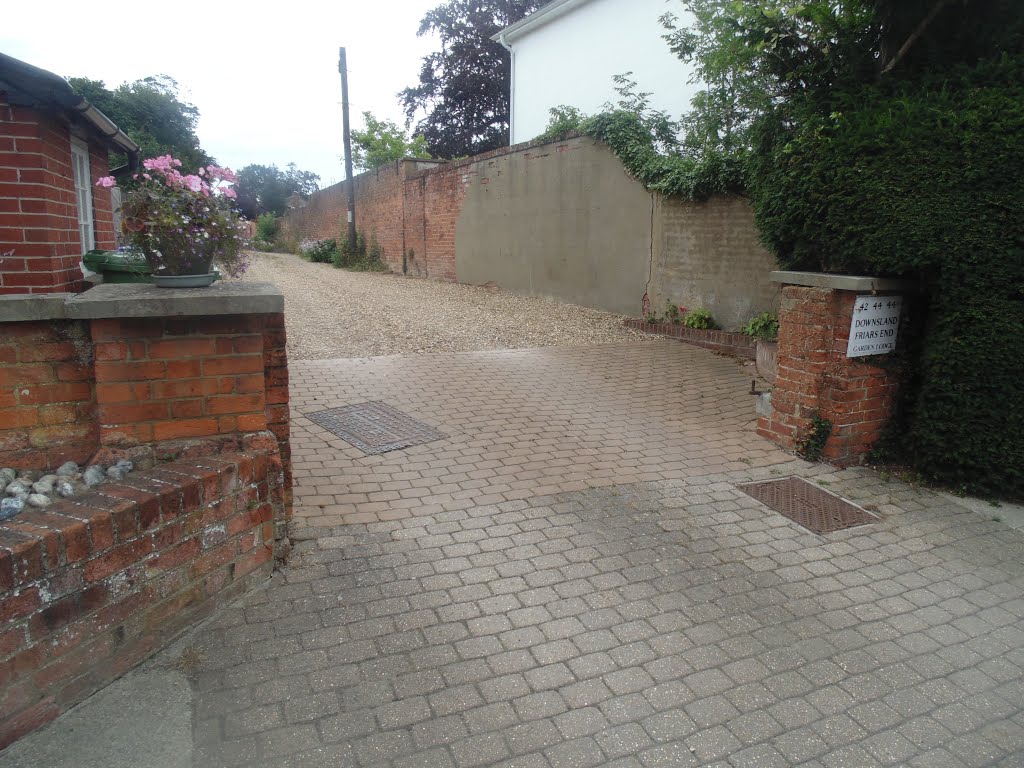 Downsland Friars End Garden Lodge, Odiham by Robert'sGoogleEarthP…