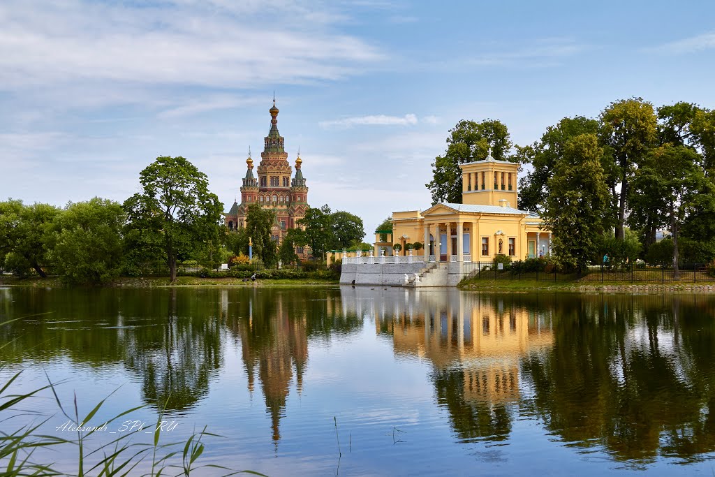 Peterhof. St. Petersburg. by Александр Истомин