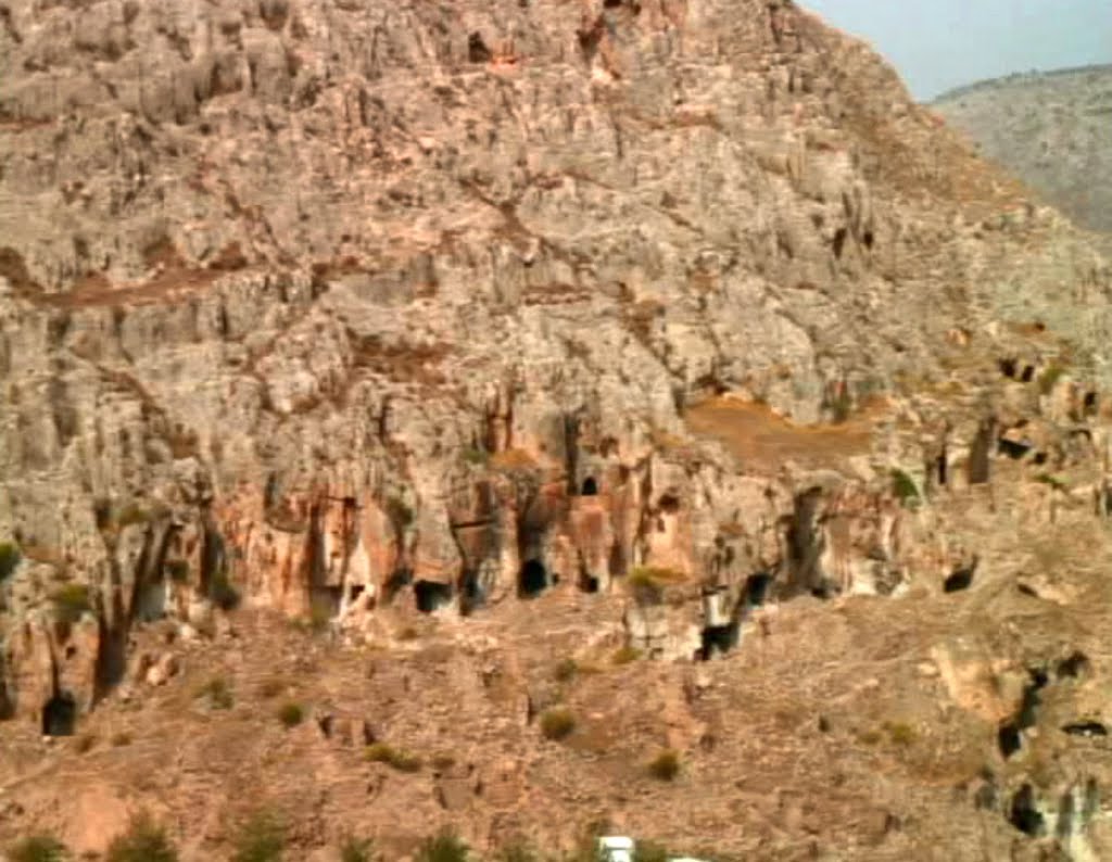 Cave city under the Hromkla fortress - former seat of All-Armenian Catholicos by United Armenia