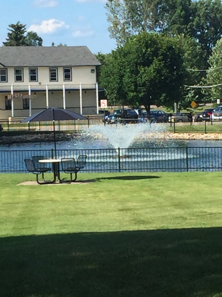 Usher Park Fountain by enzop324