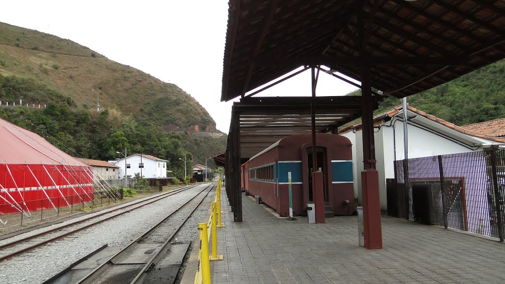 Estação Maria Fumaça Ouro Preto a Mariana - MG 01 by Gustavo Sturzenecker…