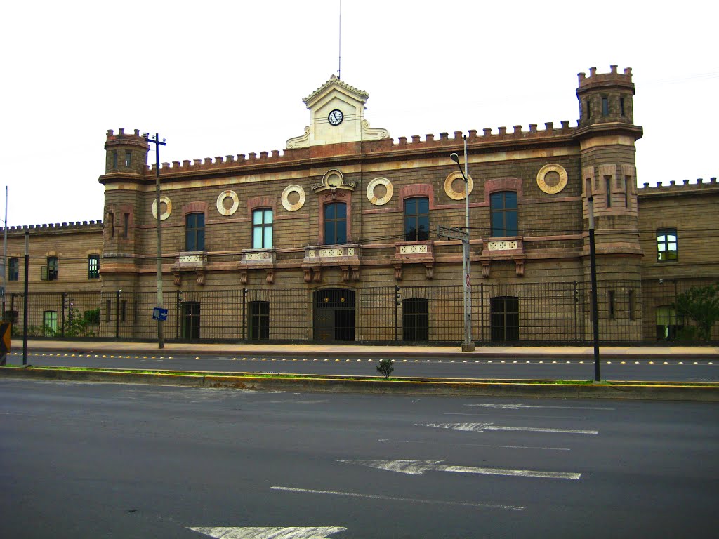 El Palacio Negro by exosapiens