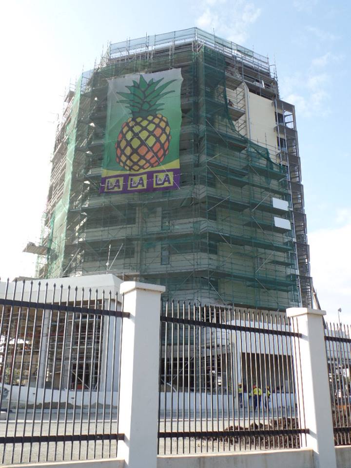 Old MAREA HAUS, known as the PineApple Building being Redeveloped by LA Construction along Sir John Guise Drive in Waigani area of Port Moresby in PNG, Photo by Malum Nalu on 22-07-2015 by Peter John Tate