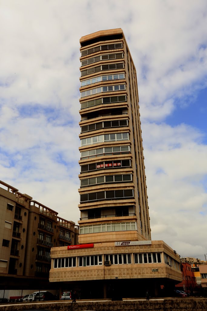 Torre las palmas by Bergtor Roald Opsett