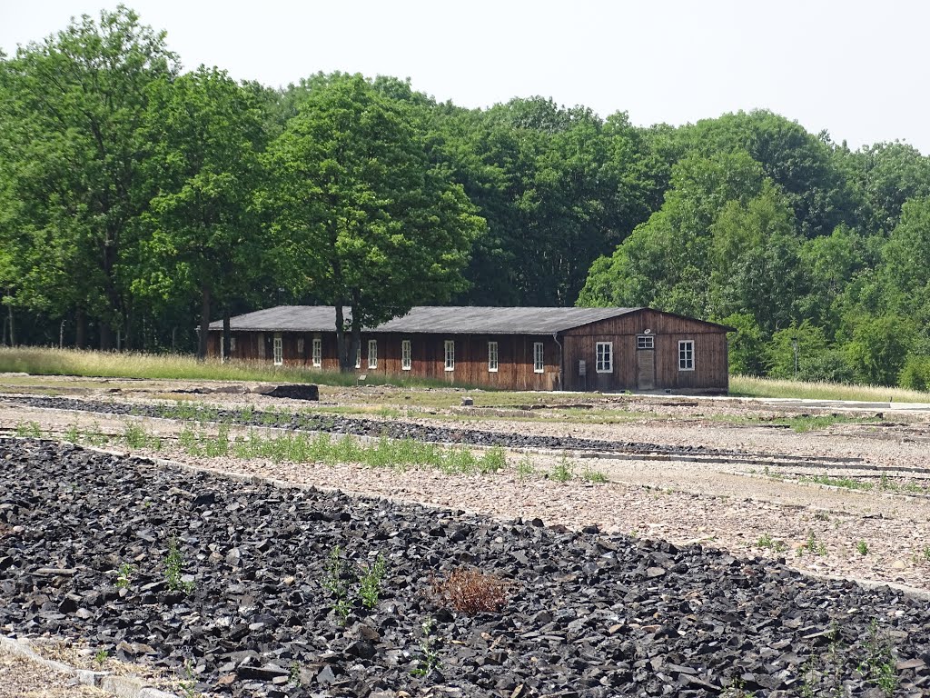 Buchenwald Germany Buchenwald concentration camp by ‫יוסף אבן כסף‬‎