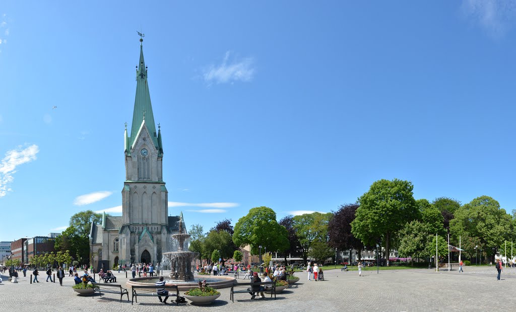 Kristiansand, Norvegia - Cattedrale by Marco Rey