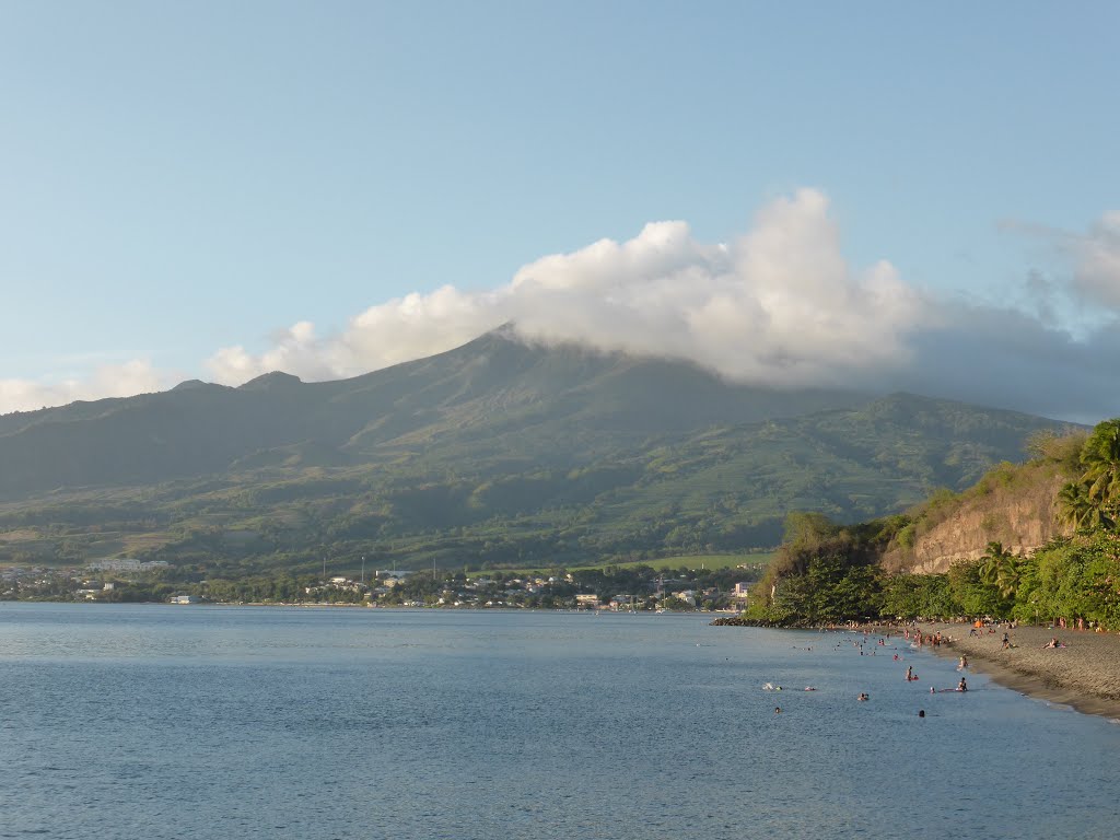 Le Carbet, Martinique by rvfr67