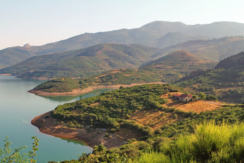 Embalse de Riaño by RA Melgar