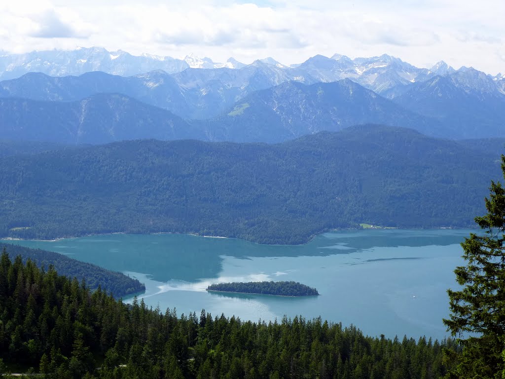 Walchensee; Insel Sassau by dietmarproske