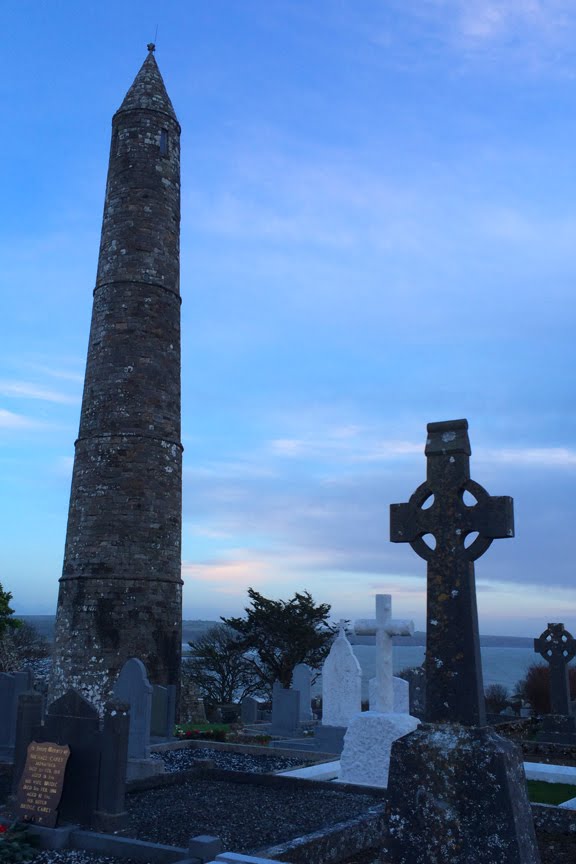 Tower and grave at Ardmore by ViewerBen