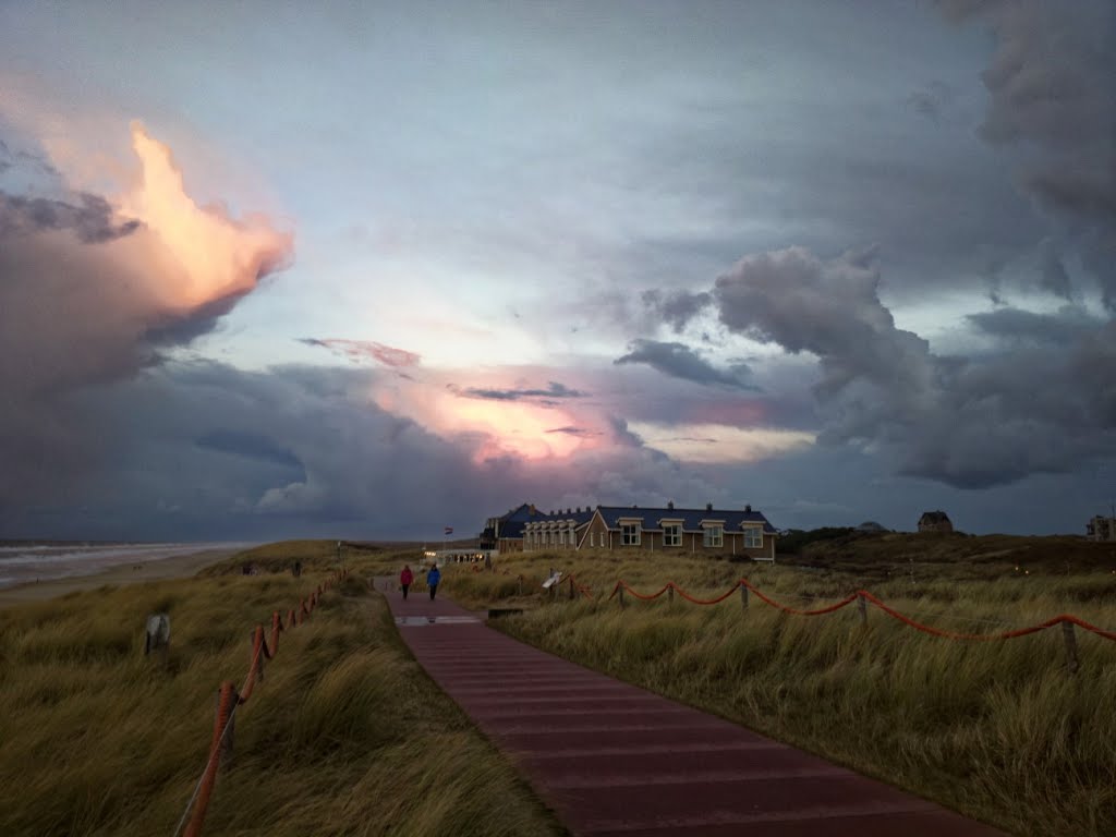 Texel - De Koog - Zeereep - North Sea Beach - View NE - December 2014 by txllxt TxllxT