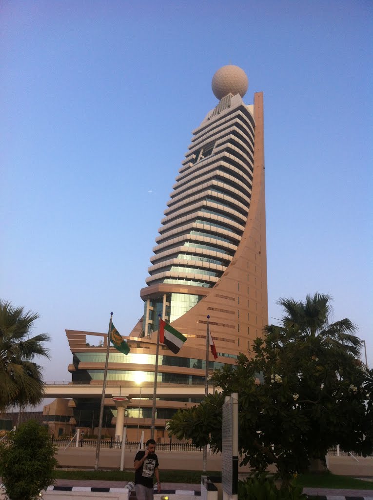 Etisalat Tower Dubai by Akbar Sial