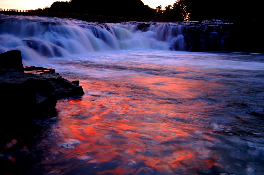 Evenig glow at Otsuji-waterfall ,Tamakawa village @ Fukushima Japan by j-ryu