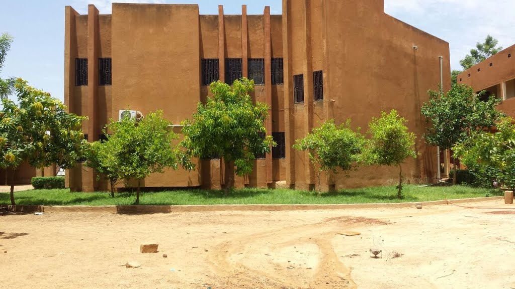 Lazaret, Niamey, Niger by Djibril Cissé