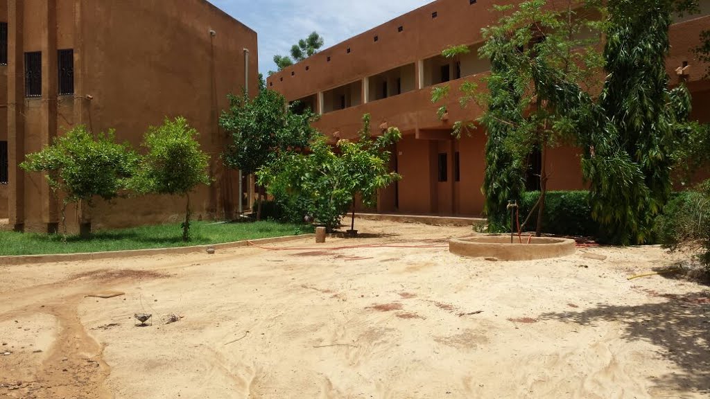 Lazaret, Niamey, Niger by Djibril Cissé