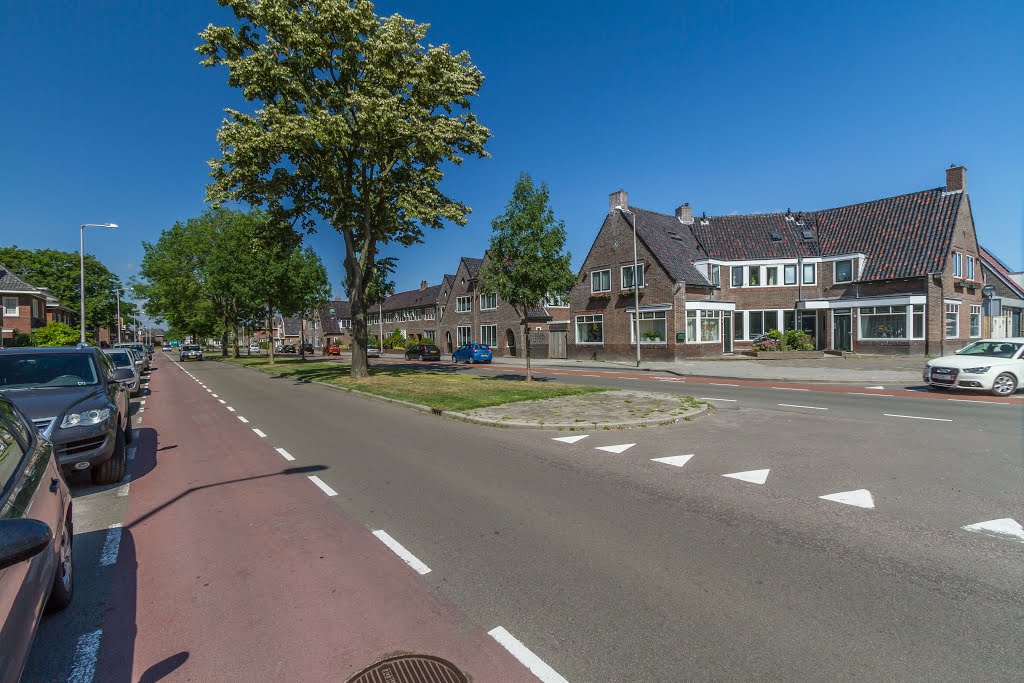 De Laares, 7514 Enschede, Netherlands by dik bosch