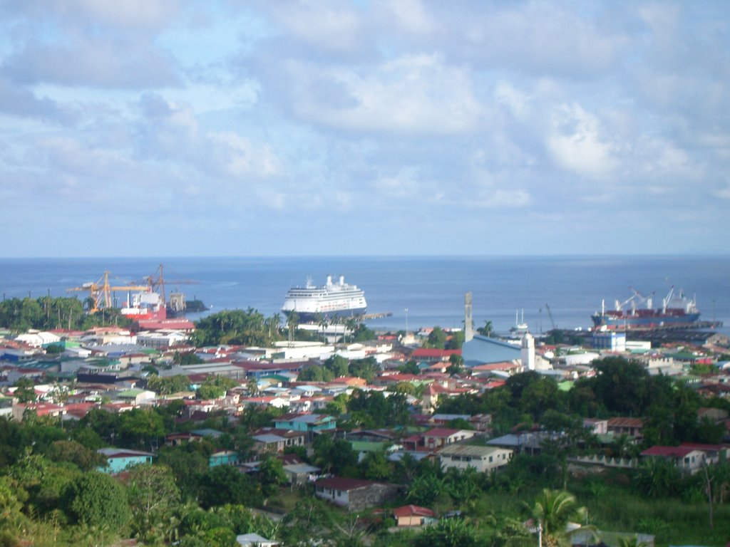 Jamaica Town, Limon, Costa Rica by robertmatthew