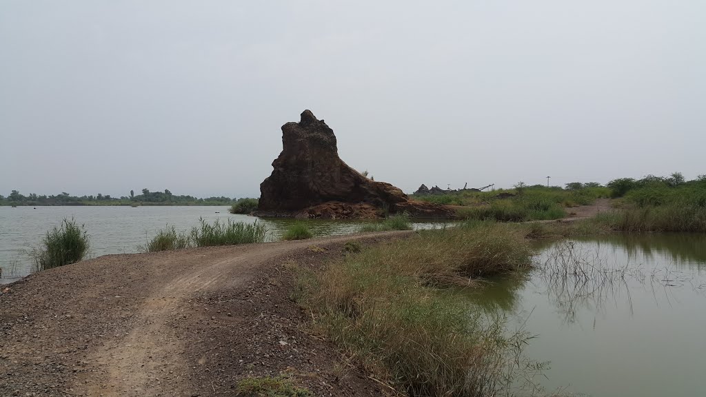 Chandar Lake, Sargodha by Aamer Khalique Chish…