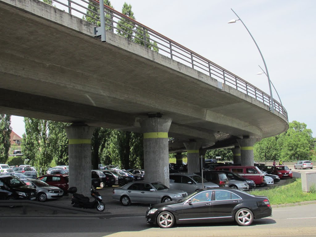 Brücke am Rheinhafen by Baden de