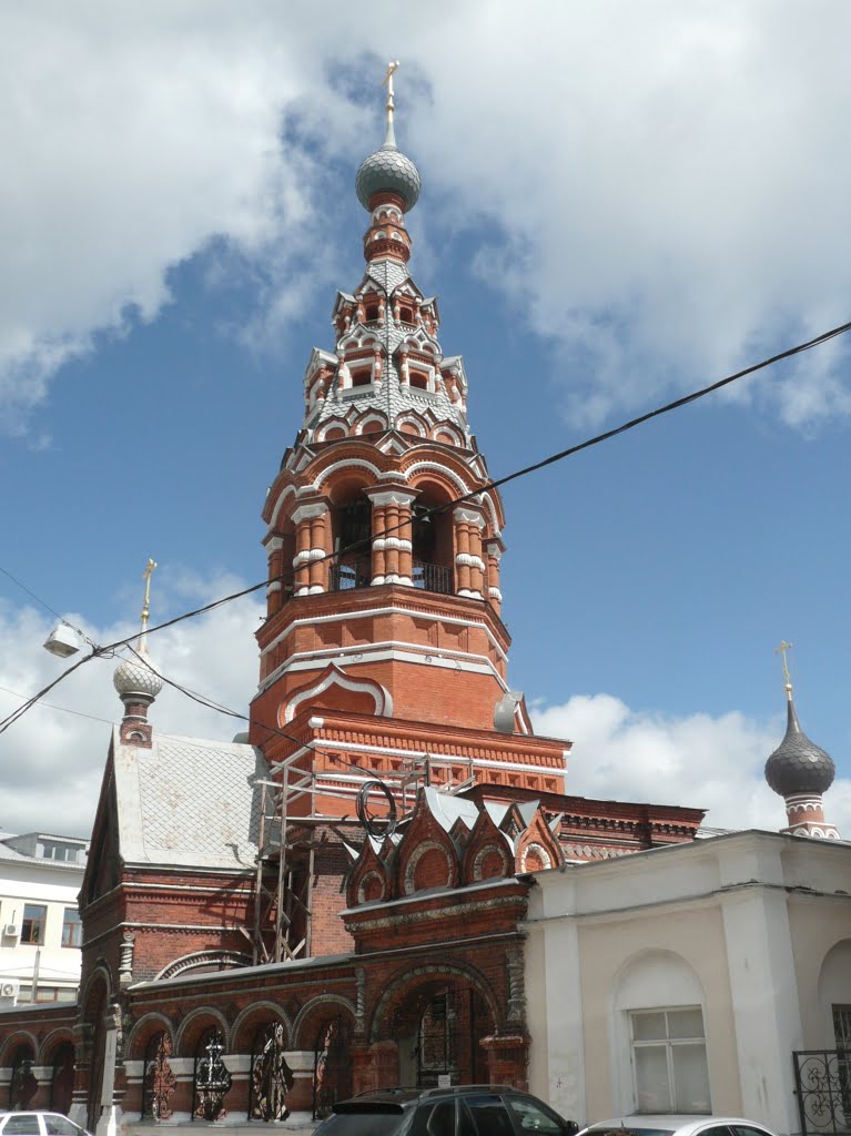 (5) Yaroslavl, Chiesa della Presentazione del Signore by Aldo Ferretto