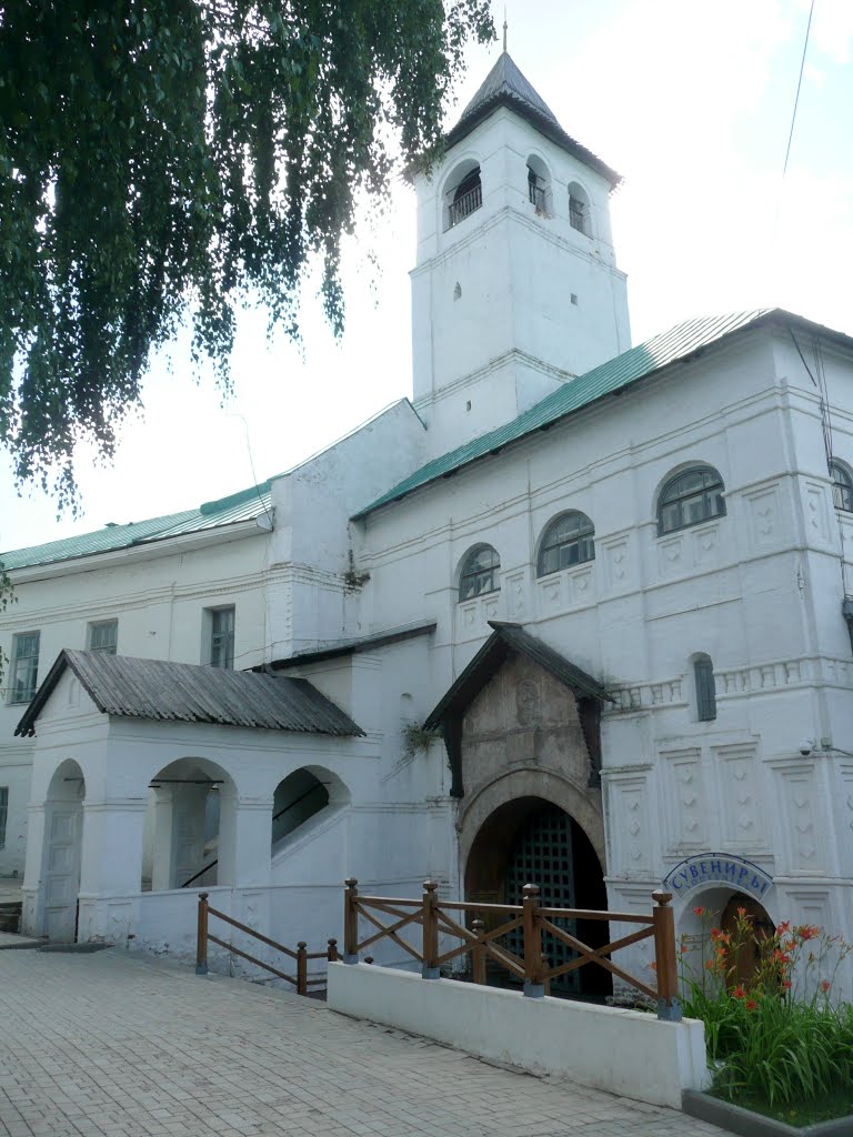 (5) Yaroslavl, Monastero della Trasfigurazione, Chiesa di Presentazione di Maria by Aldo Ferretto