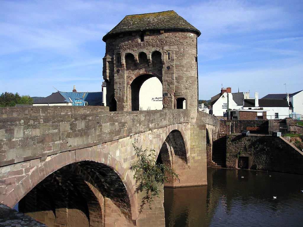 Monnow Bridge by Johndu