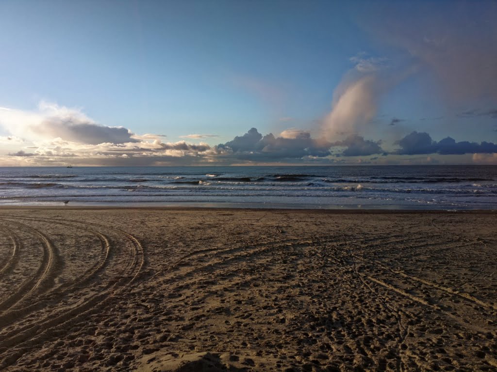 Texel - North Sea Beach - Paal 12 - January 2015 - View WNW by txllxt TxllxT