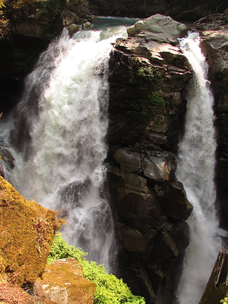 Nooksack Falls (88') by Chris Sanfino