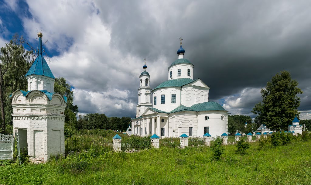 Церковь Введения Пресвятой Богородицы в Спирово by Сергей Липатов