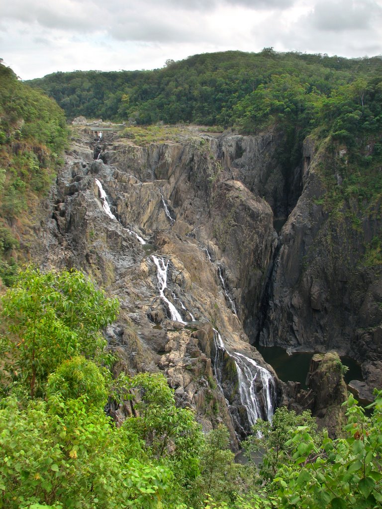 Kuranda falls by no.where