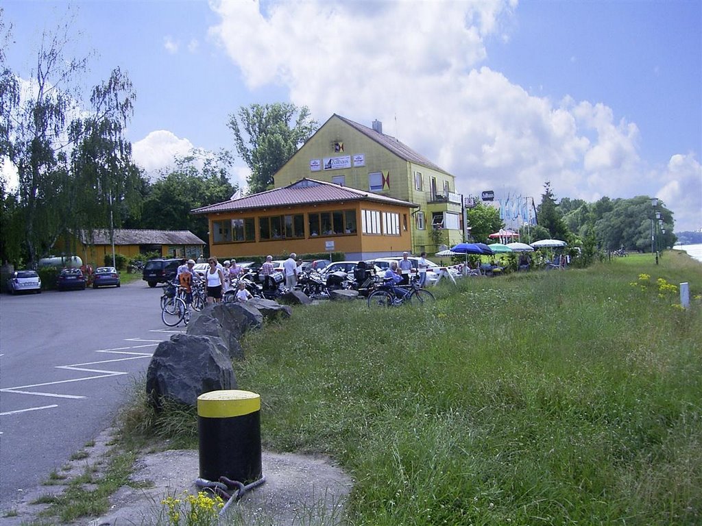 Neuburgweier Zollhaus by Augenstein