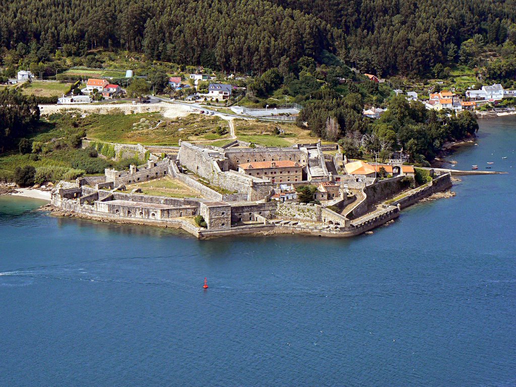 Castillo de San Felipe by Angel Filgueiras