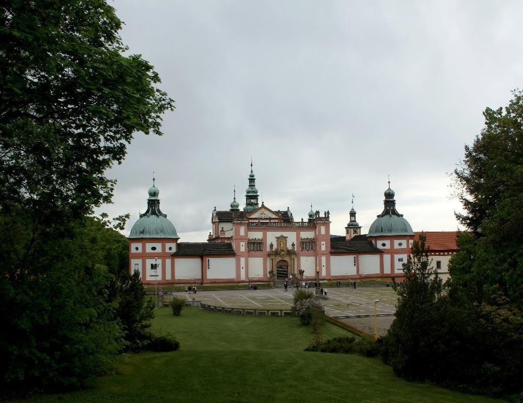 Římskokatolická farnost u kostela Nanebevzetí Panny Marie Příbram - Svatá Hora, Česká republika, Czechia by Petr Sojka