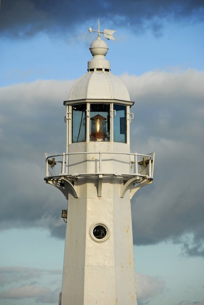 Mevagissey Lighthouse by Fred Wilkinson