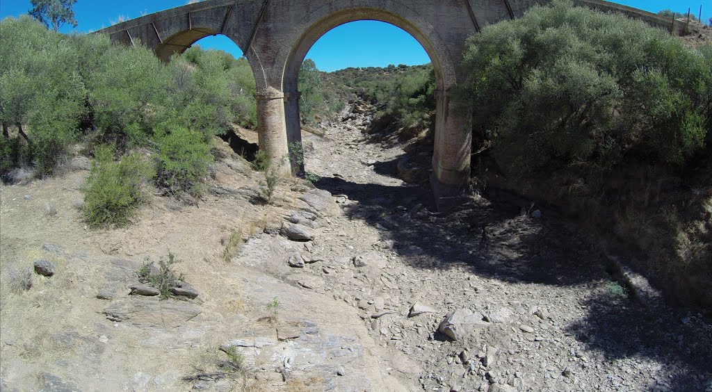 VIADUCTO DE LOS FRAILES by ALFONSO OLALLAREAL