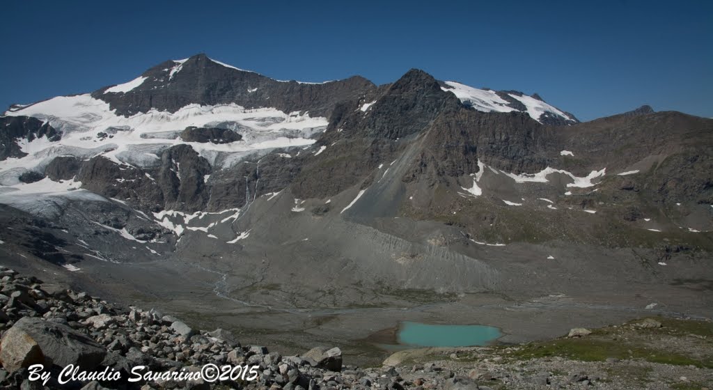 Lac des Evettes by Claudio Savarino