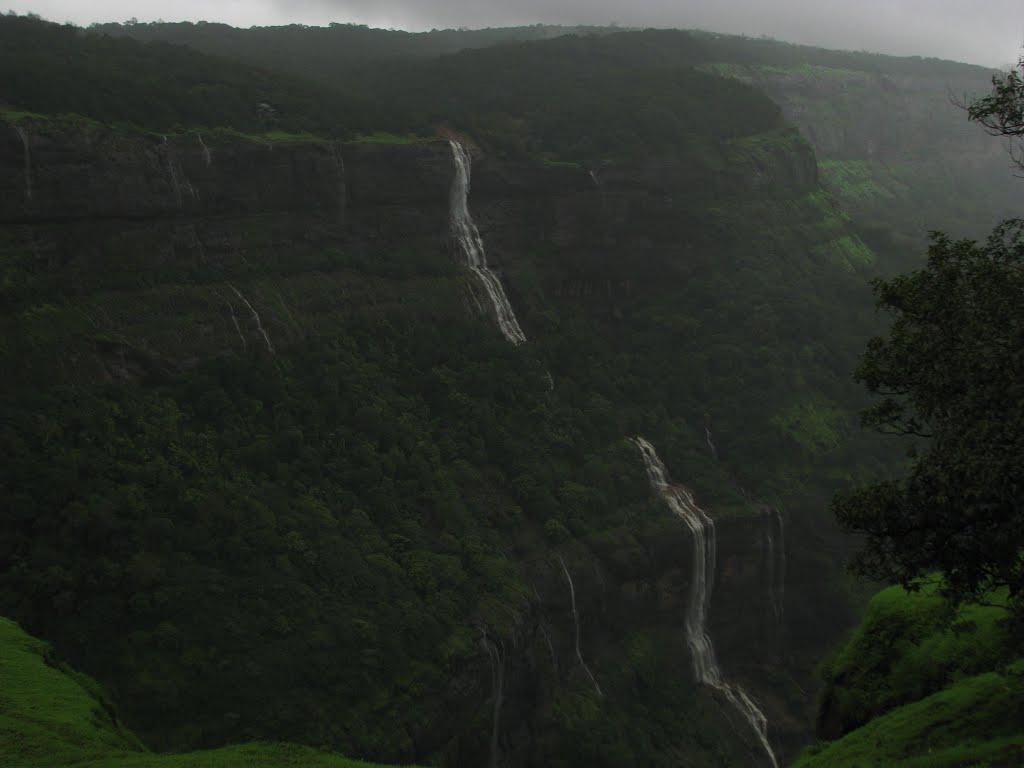 A view from Louisa point, Jul2015. by Ashish Nimsarkar