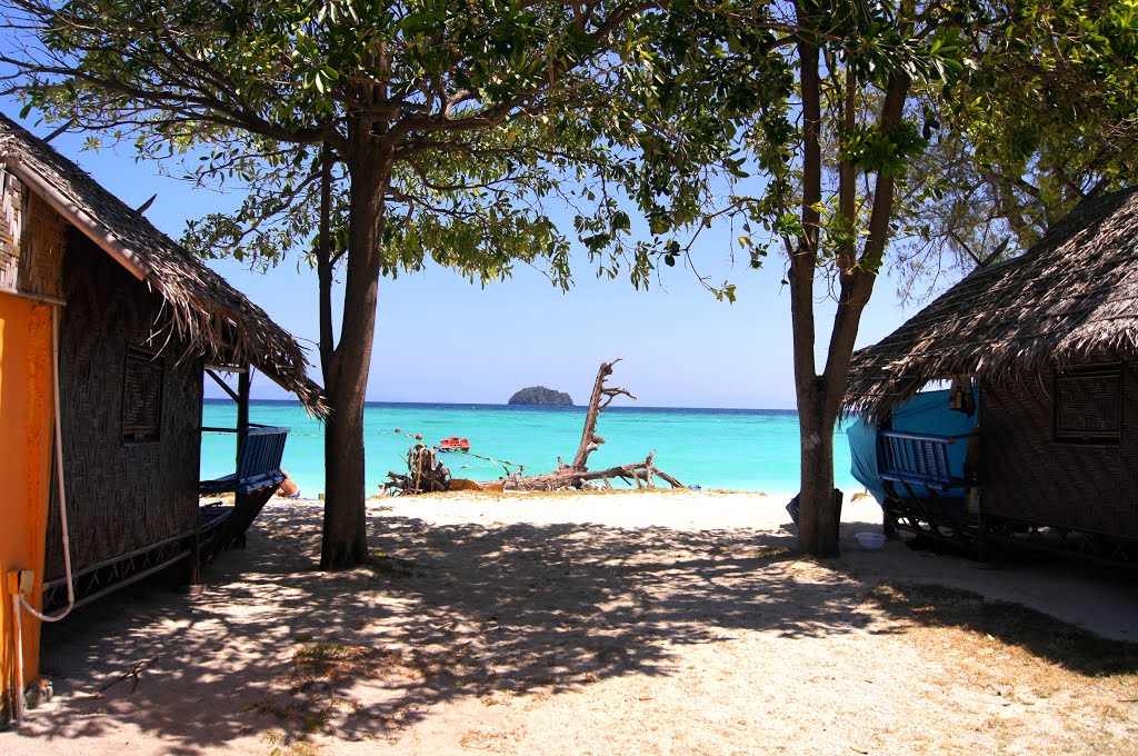 Varin Village,Sunrise Beach @ Koh Lipe Thai by j-ryu