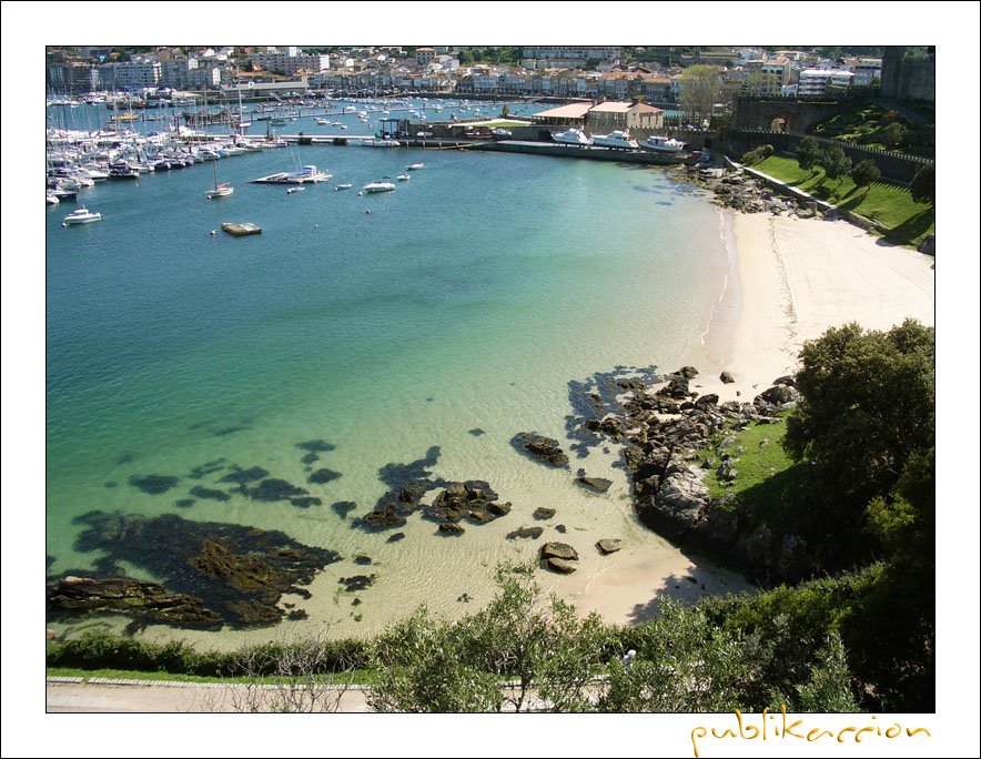 Bahía de Baiona, Pontevedra, Galicia, España by publikaccion