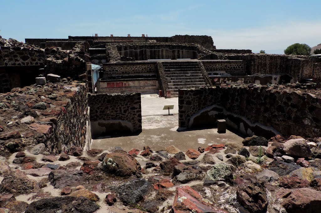 San Juan Teotihuacán, State of Mexico, Mexico by Fernando Serra