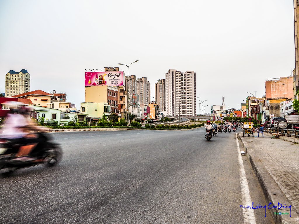 Phường 22, Bình Thạnh, Hồ Chí Minh, Vietnam by Lương Cao Dũng