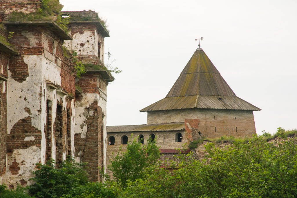 Oreshek Fortress by Alexey Komarov