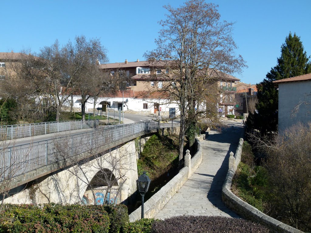 MANZANARES EL REAL (Madrid). 2015. 139. Puentes: Nuevo (izqda.) y de la cañada segoviana (sXV-XVII). by Carlos Sieiro del Ni…