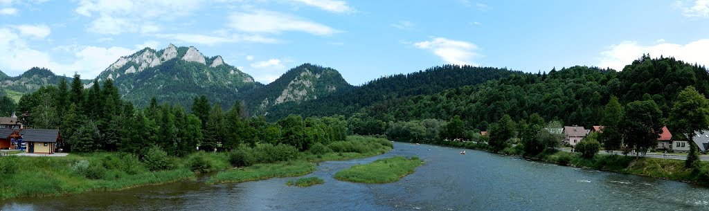 Kładka Sromowce Niżne - Czerwony Klasztor, 059 06 Červený Kláštor, Slovakia by Zuzana a Robert Benč…