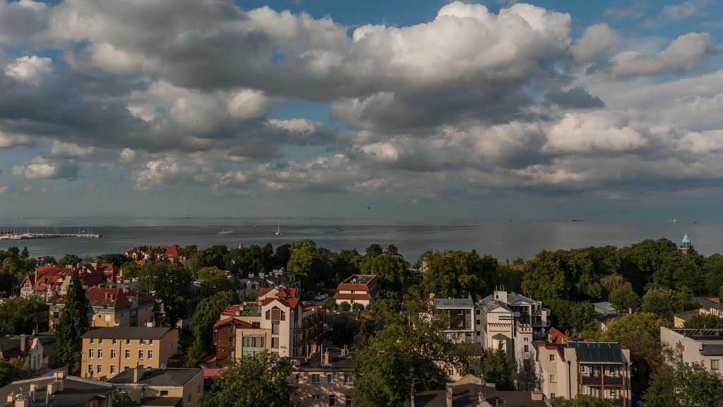 Karlikowo, Sopot, Poland by S. Górny